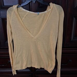 Old Navy Light Yellow Long Sleeve V-Neck Top